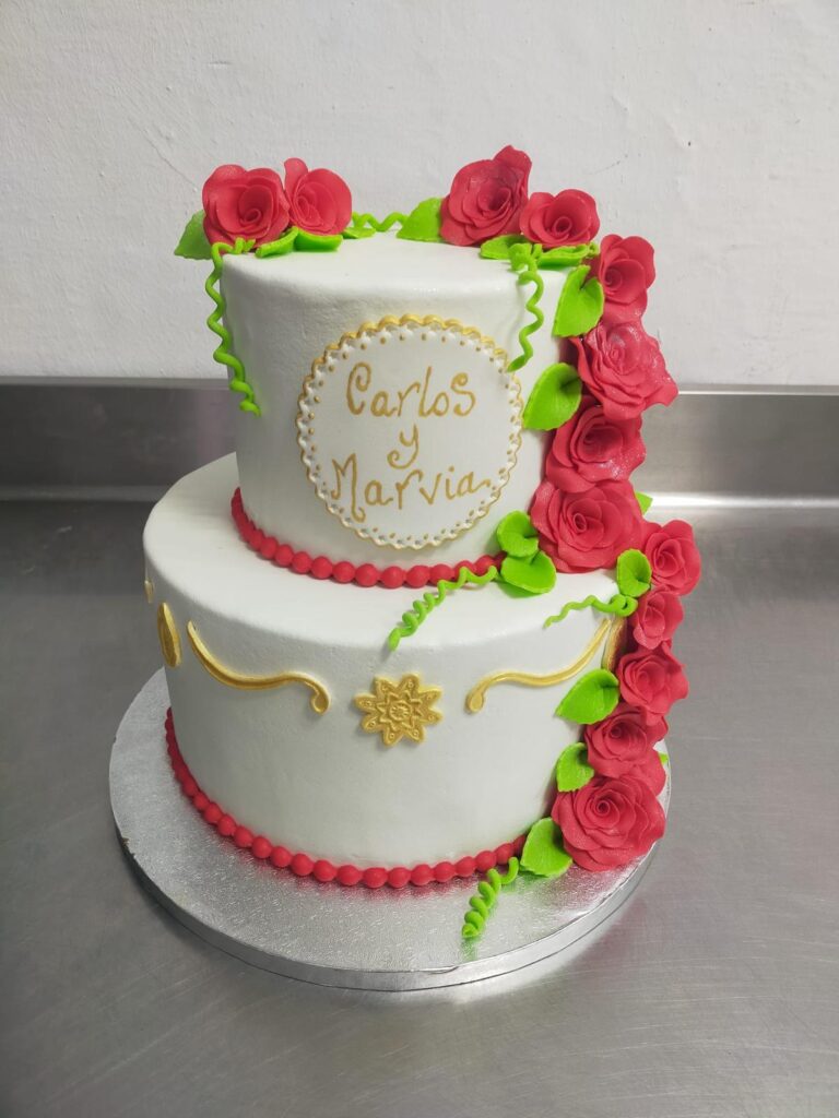 Tarta de Bodas Sencilla con Flores 12